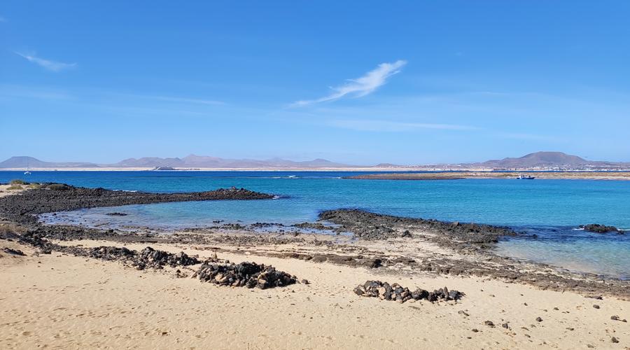 Discover Isla de Lobos: Fuerteventura's Hidden Natural Gem Buendía Corralejo Discover Isla de Lobos: Fuerteventura's Hidden Natural Gem Buendía Corralejo