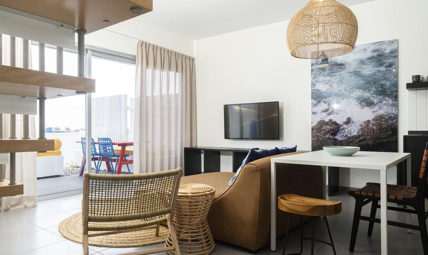 Duplex with independent entrance and street-view terrace Buendía Corralejo Fuerteventura Duplex with independent entrance and street-view terrace Buendía Corralejo Fuerteventura